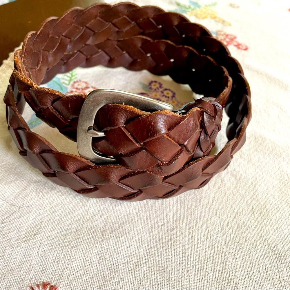 Vintage Genuine Leather Braided Brown Leather Belt. Silver Buckle. 46" Length